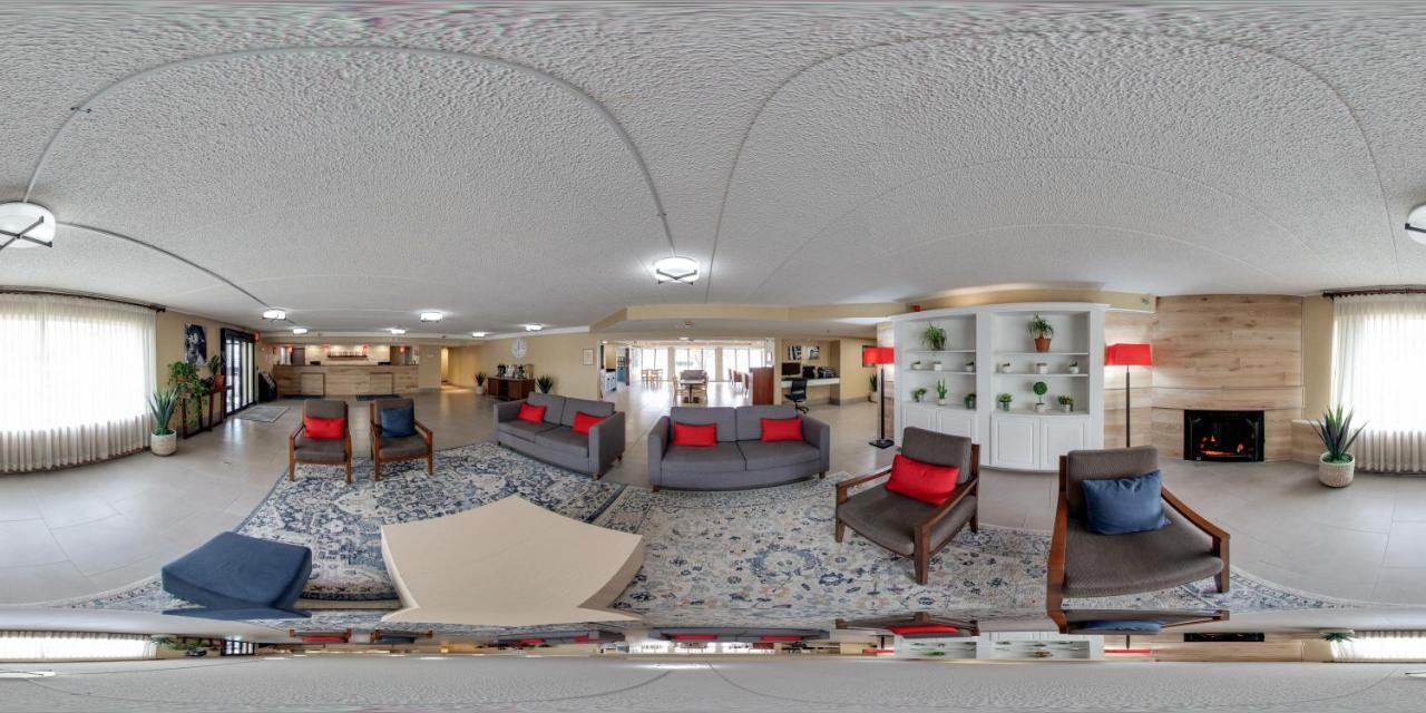 Wingate By Wyndham Lincoln Airport East Hotel Екстериор снимка